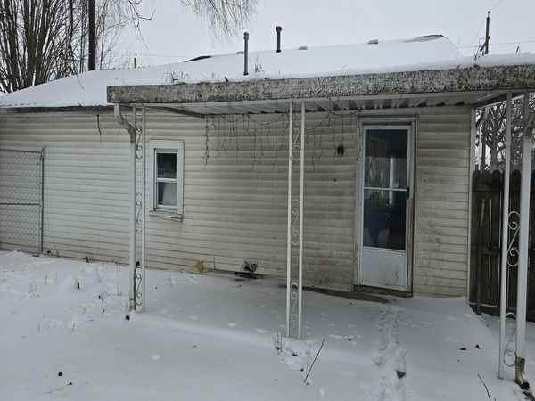 625 N Water St - Photo 3 of 13
