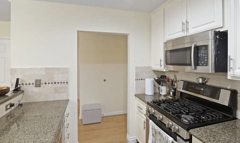 1040 4th St #108 - Photo 6 of 12