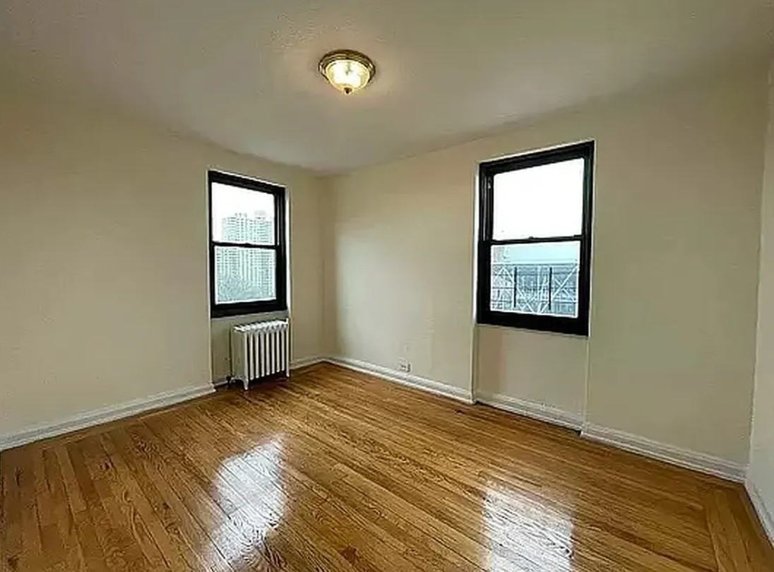 923 Park Ave #6UT - Photo 7 of 12