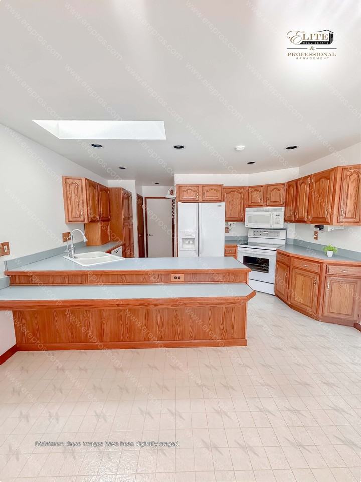 9307 Hill Rd - Photo 4 of 24