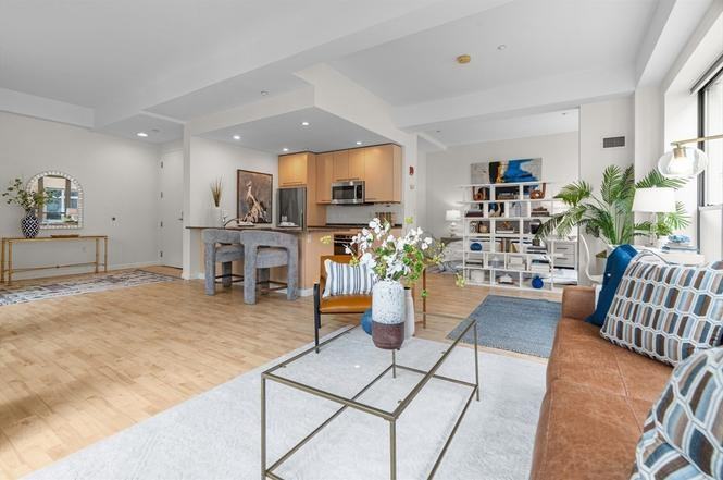 40 Fay St - Photo 3 of 12