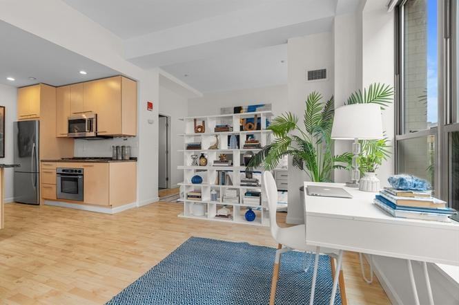 40 Fay St - Photo 6 of 12