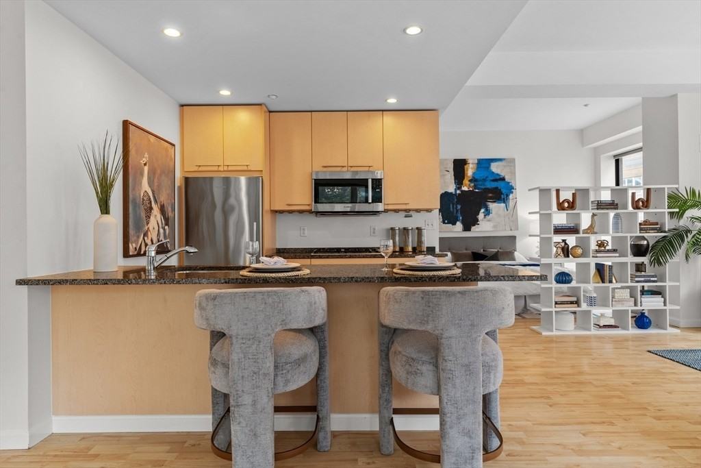 40 Fay St - Photo 7 of 12