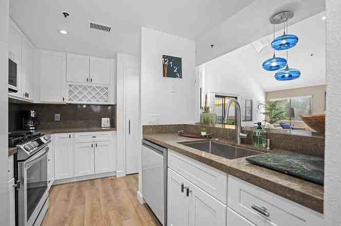 701 Kettner Blvd - Photo 6 of 12