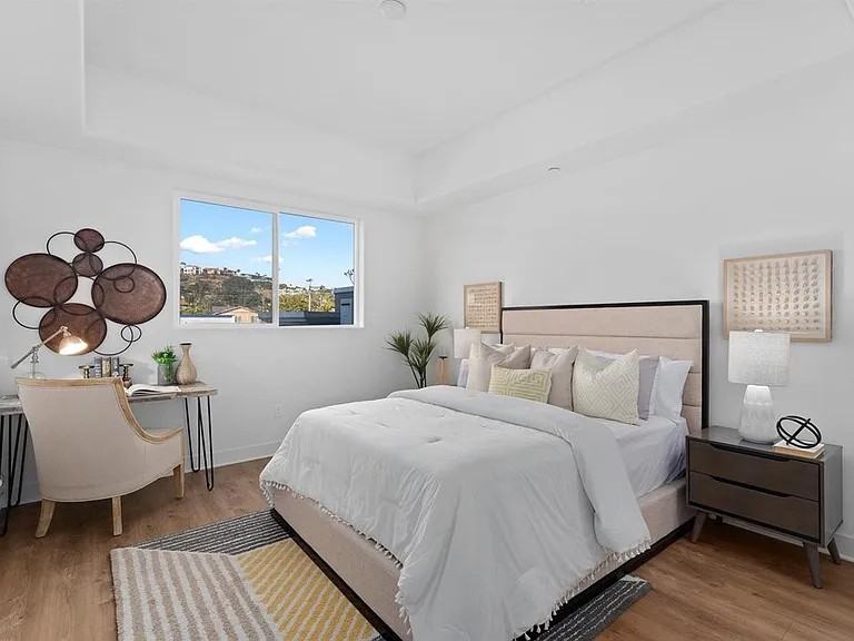 5702 La Jolla Blvd - Photo 3 of 15