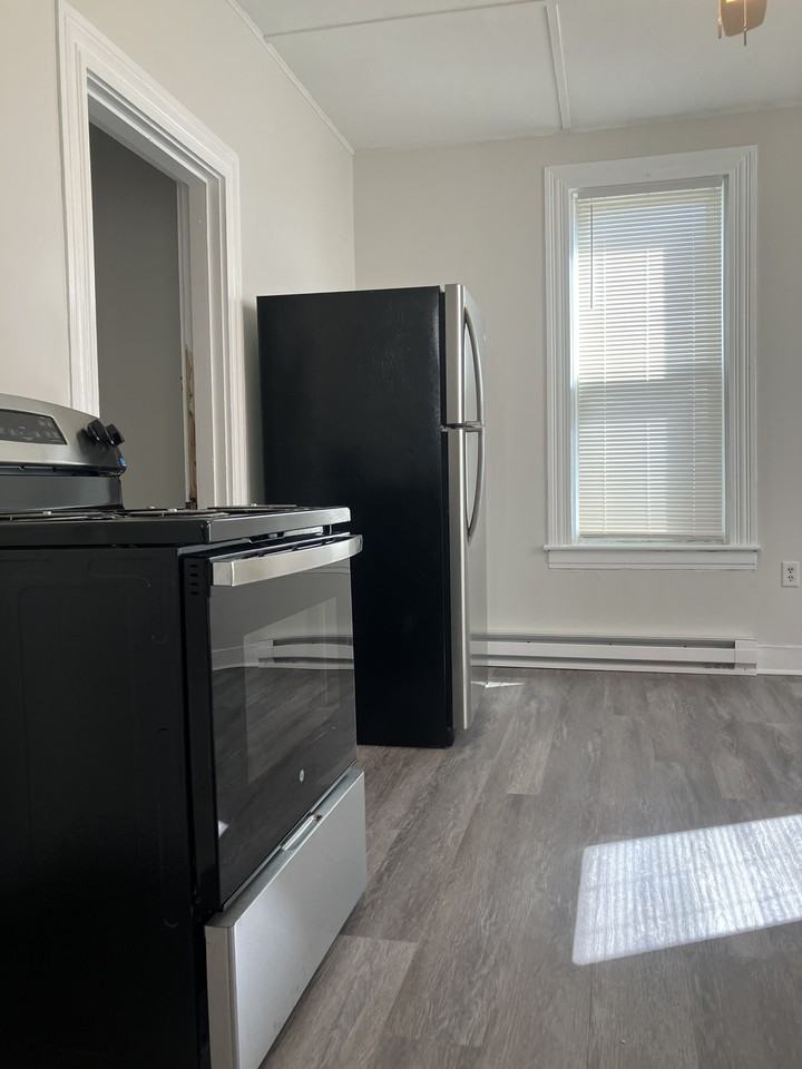 316 S Spring Ave #1 - Photo 7 of 8