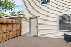 featured image of 3701 Robinhood Dr