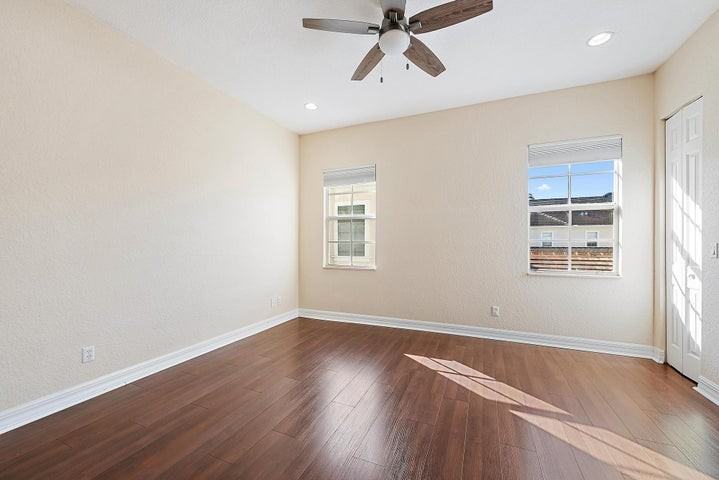 147 Mulligan Place - Photo 7 of 8