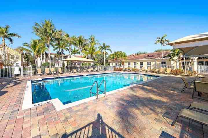 147 Mulligan Place - Photo 3 of 8