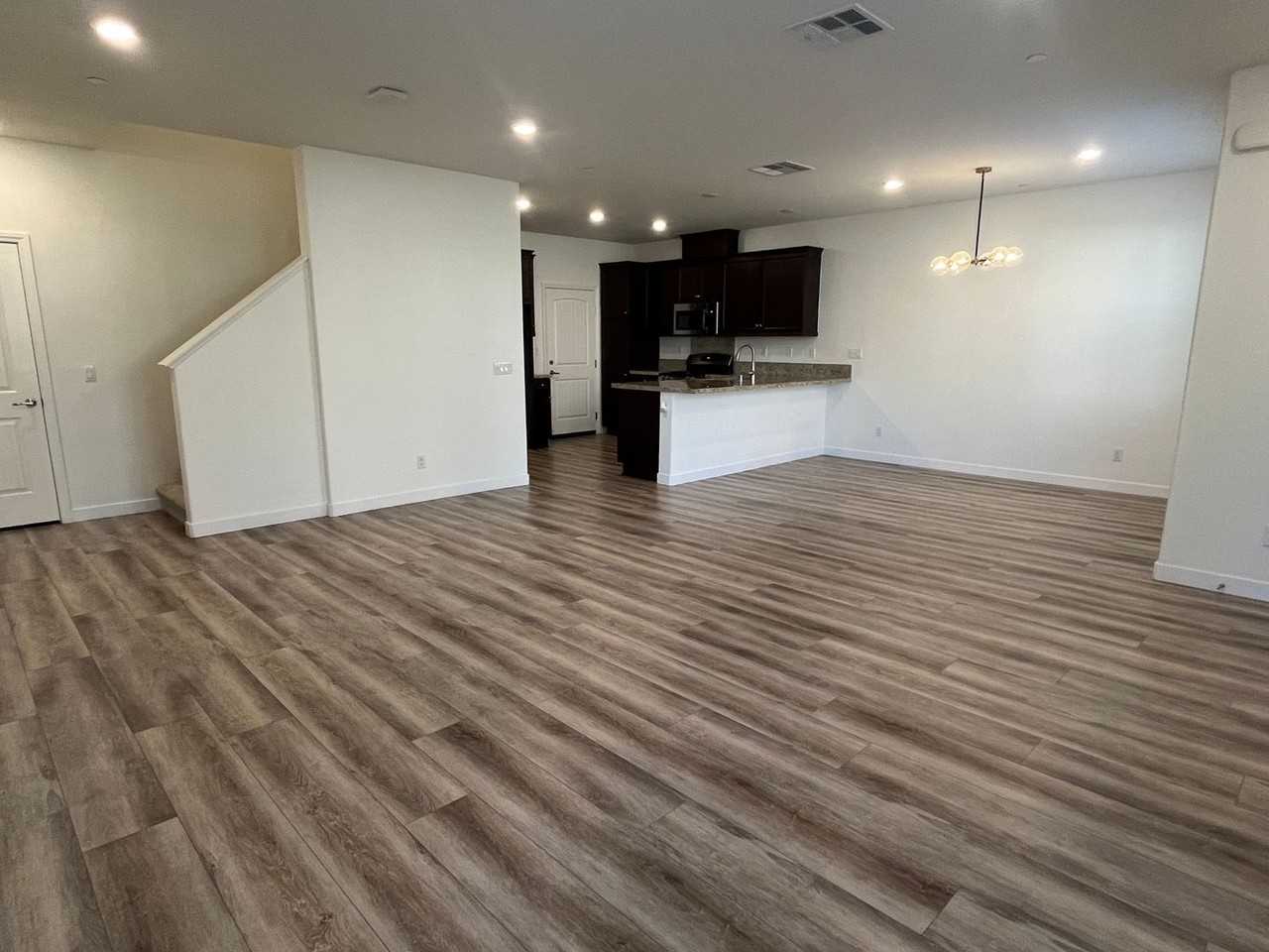 7068 Vernazza Pl - Photo 5 of 33