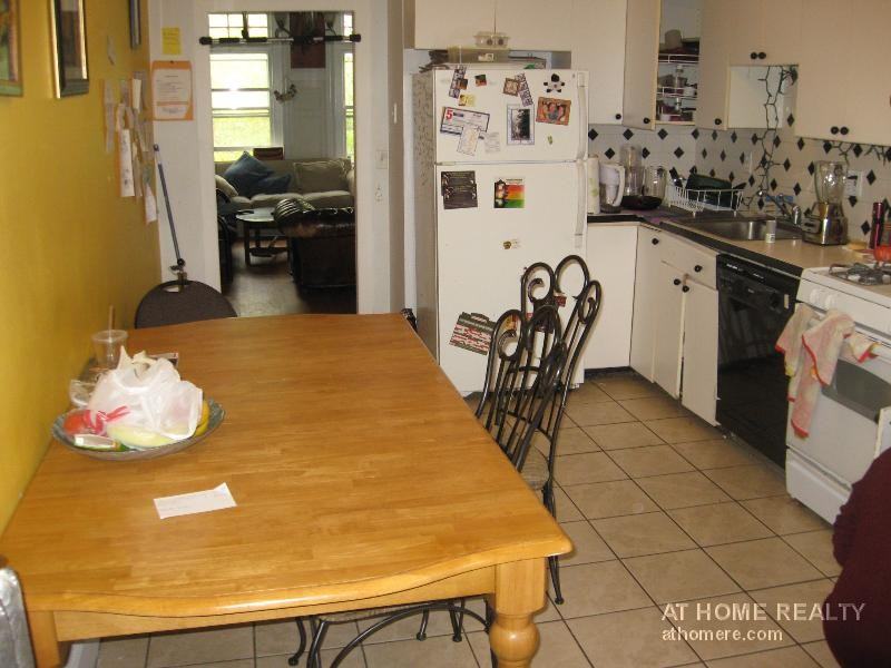 1905 Beacon St #3F - Photo 4 of 5