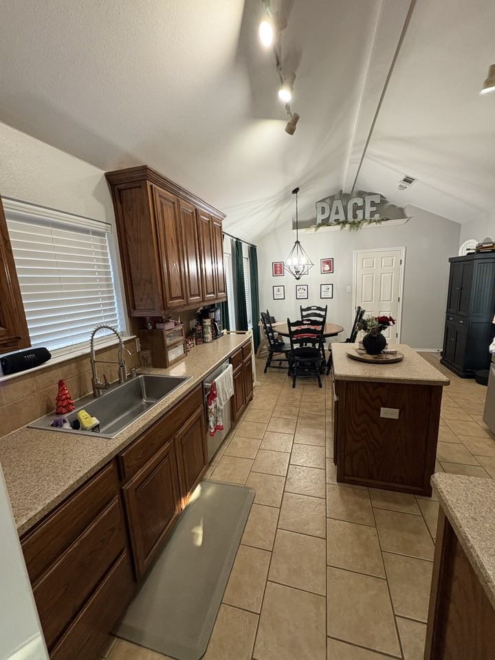 5404 Rio Grande Ave #NA - Photo 4 of 9