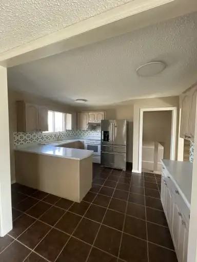 2508 106 St Nw - Photo 5 of 12