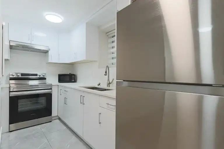 16792 18b Ave #BS2 - Photo 6 of 20