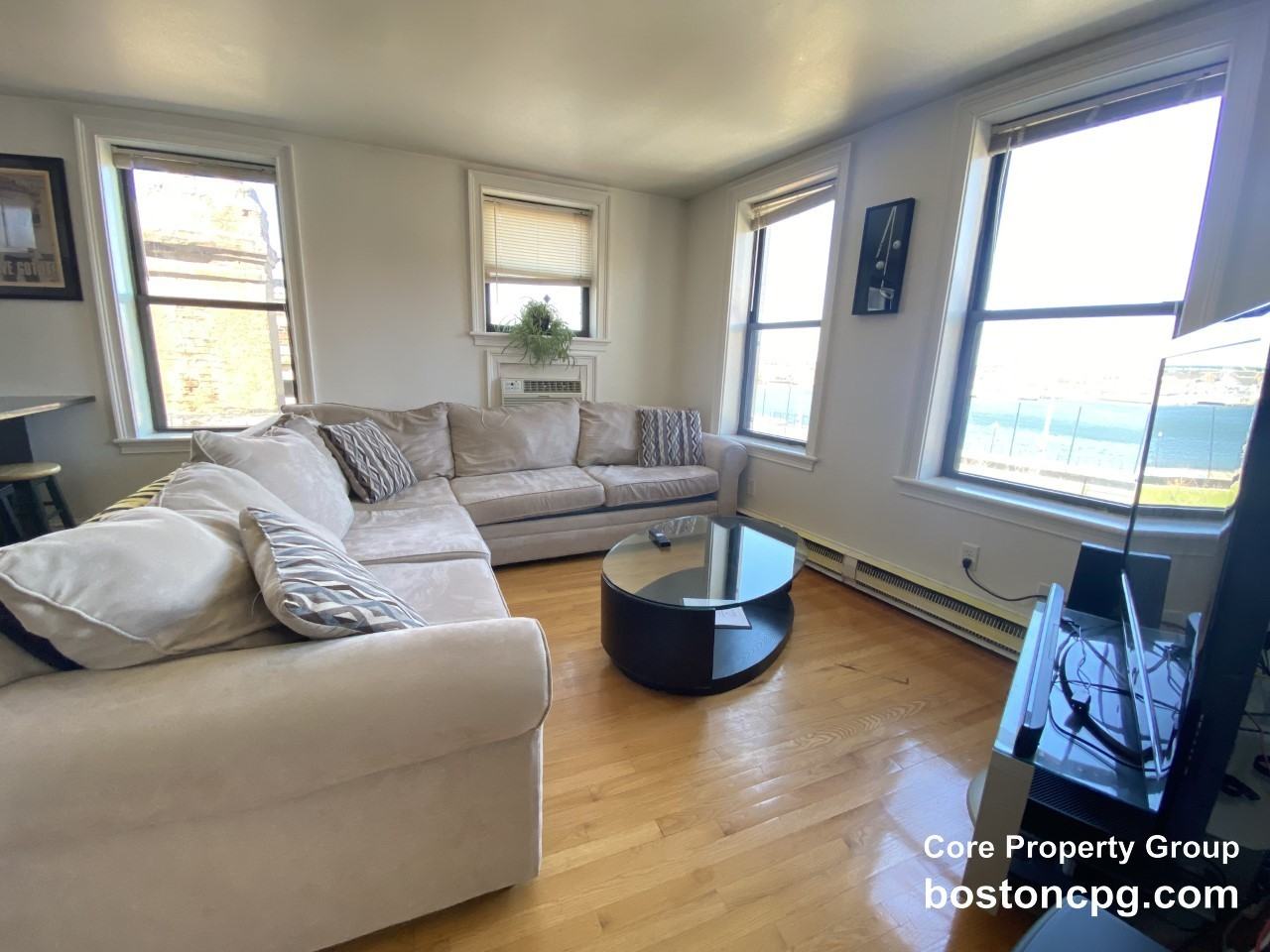 484 Commercial St #4 - Photo 2 of 12