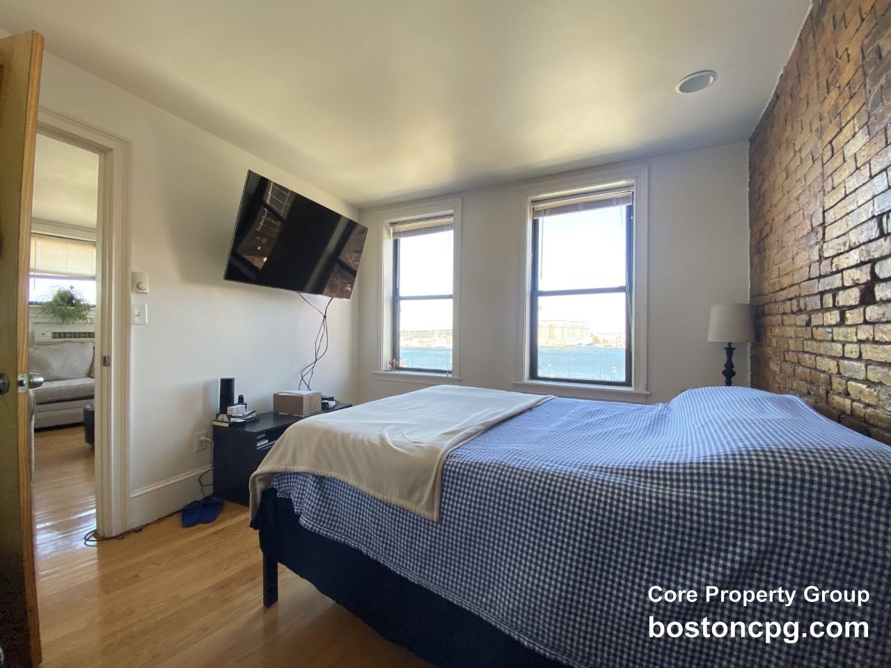 484 Commercial St #4 - Photo 6 of 12