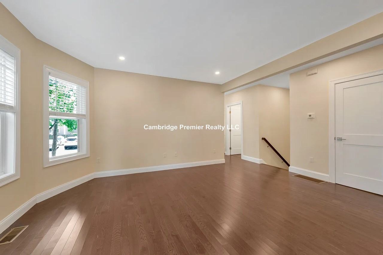 4th St #1 - Photo 2 of 20