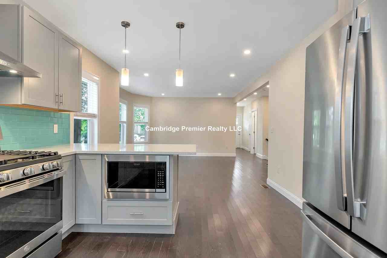 4th St #1 - Photo 3 of 20