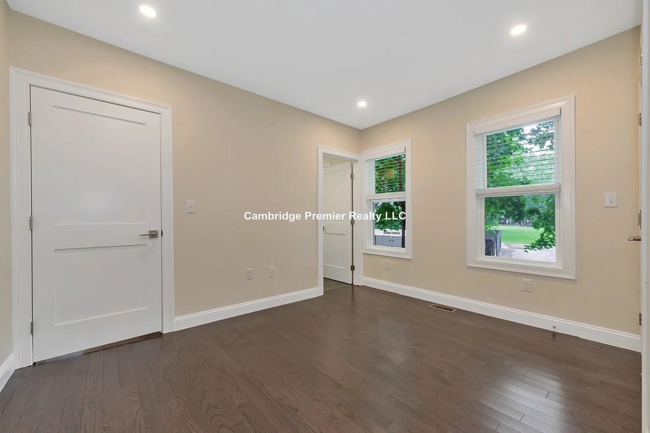 4th St #1 - Photo 4 of 20