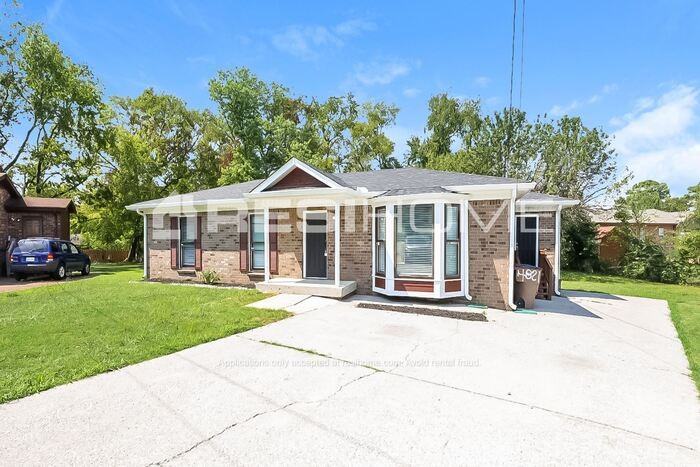 4821 Blue Springs Dr - Photo 2 of 18