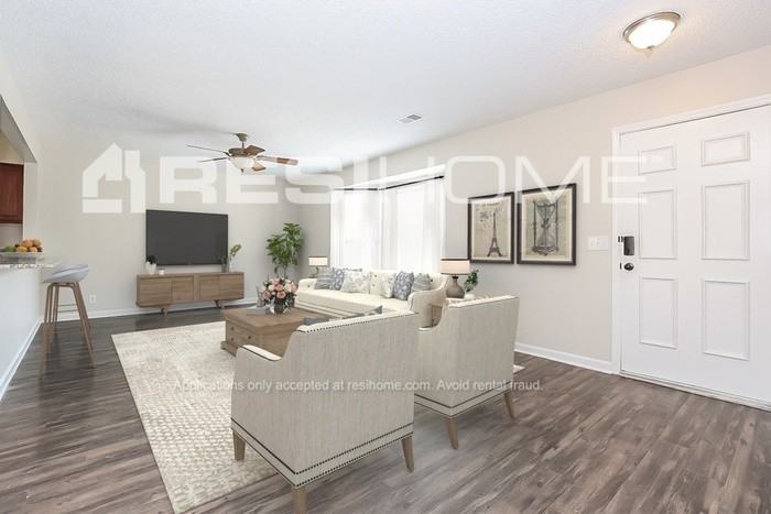 4821 Blue Springs Dr - Photo 6 of 18