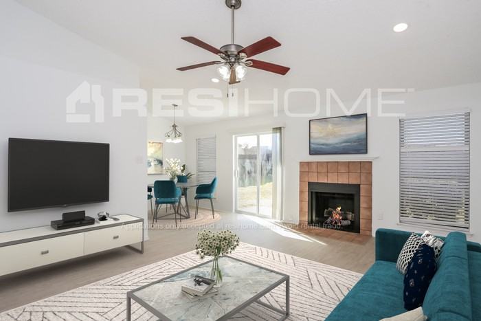 6220 Fernwood Dr - Photo 4 of 17