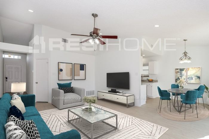 6220 Fernwood Dr - Photo 5 of 17