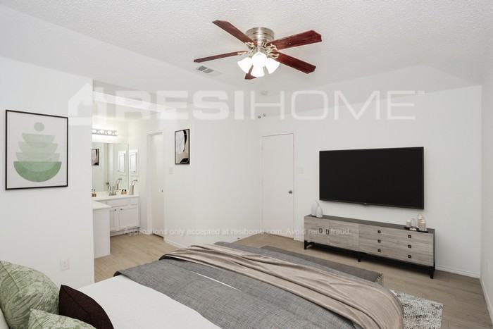 6220 Fernwood Dr - Photo 7 of 17