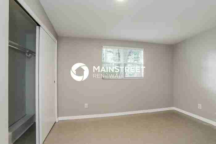 2164 43rd Ave N - Photo 7 of 15