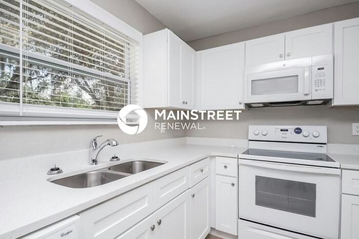 1260 Palm Dr - Photo 7 of 16