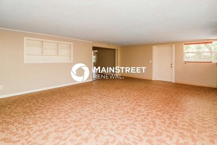 1197 W Lakeview Cir - Photo 4 of 16