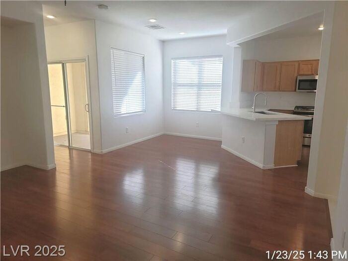 8540 Amaryllis Hills Ave - Photo 2 of 34