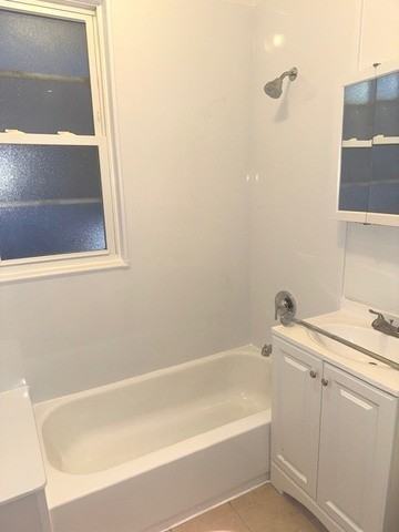 W Potomac Ave #2R - Photo 6 of 8