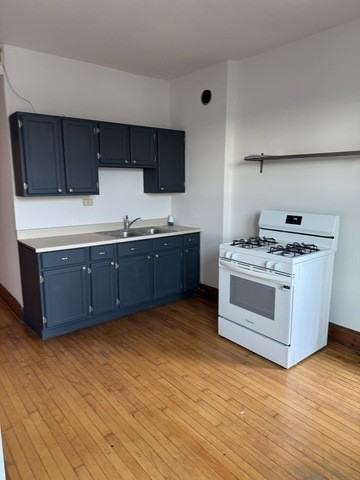 W Potomac Ave #2R - Photo 7 of 8