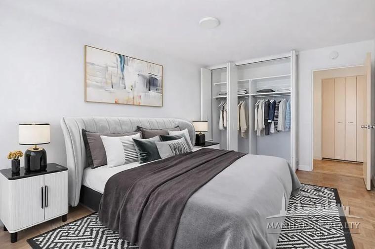 E 46th St #701 - Photo 3 of 6