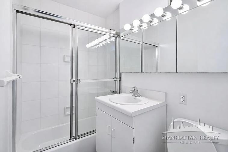 E 46th St #701 - Photo 5 of 6