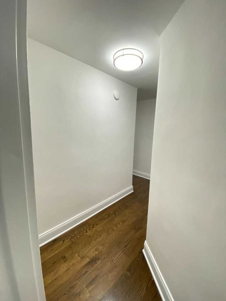240 E 82nd St #1B - Photo 3 of 14