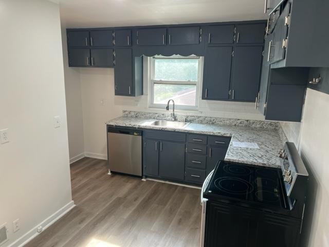 641 26th Ave Nw - Photo 3 of 16