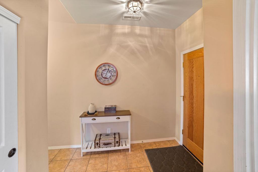 603 Brookline Loop - Photo 3 of 20