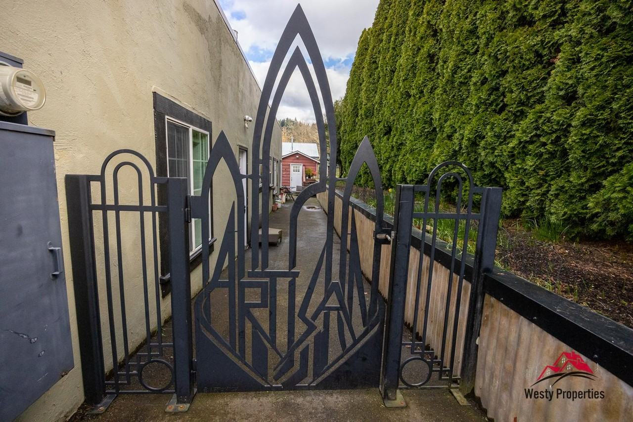 36M - SE Harlow - Troutdale - Photo 2 of 8