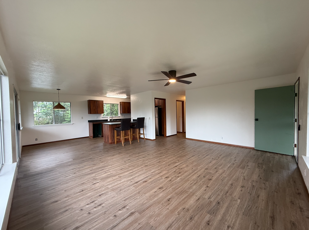 15-2074 29th Ave #UP - Photo 2 of 13