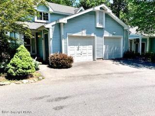 305 Inverness Dr - Photo 2 of 3