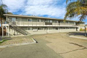 featured image of 111 N Walnut Ave