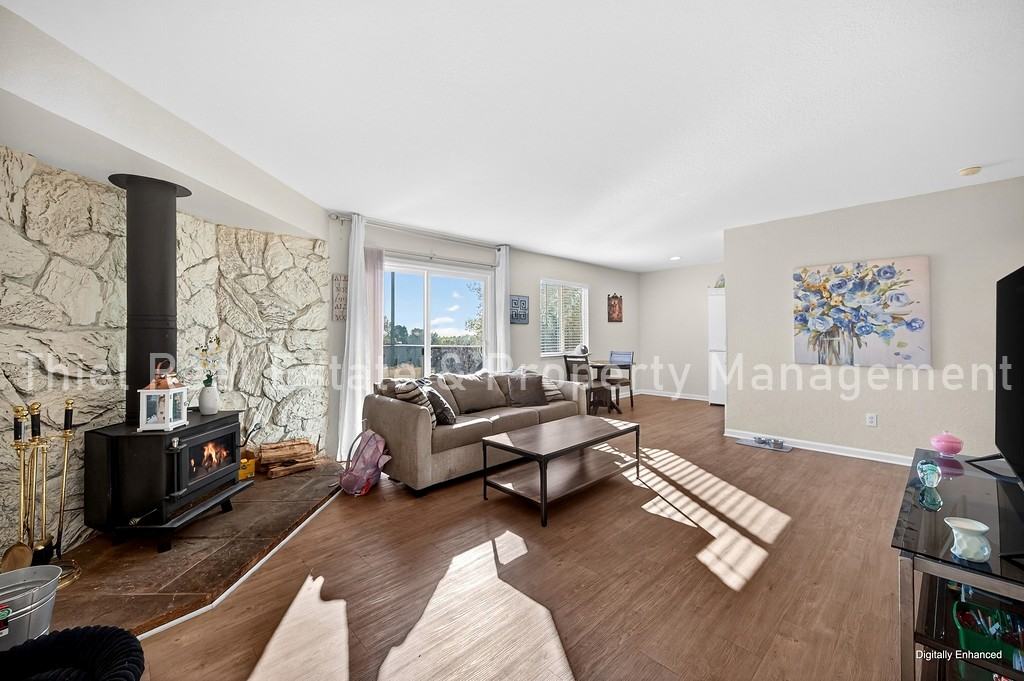 2740 Arcadia Dr #4 - Photo 6 of 24