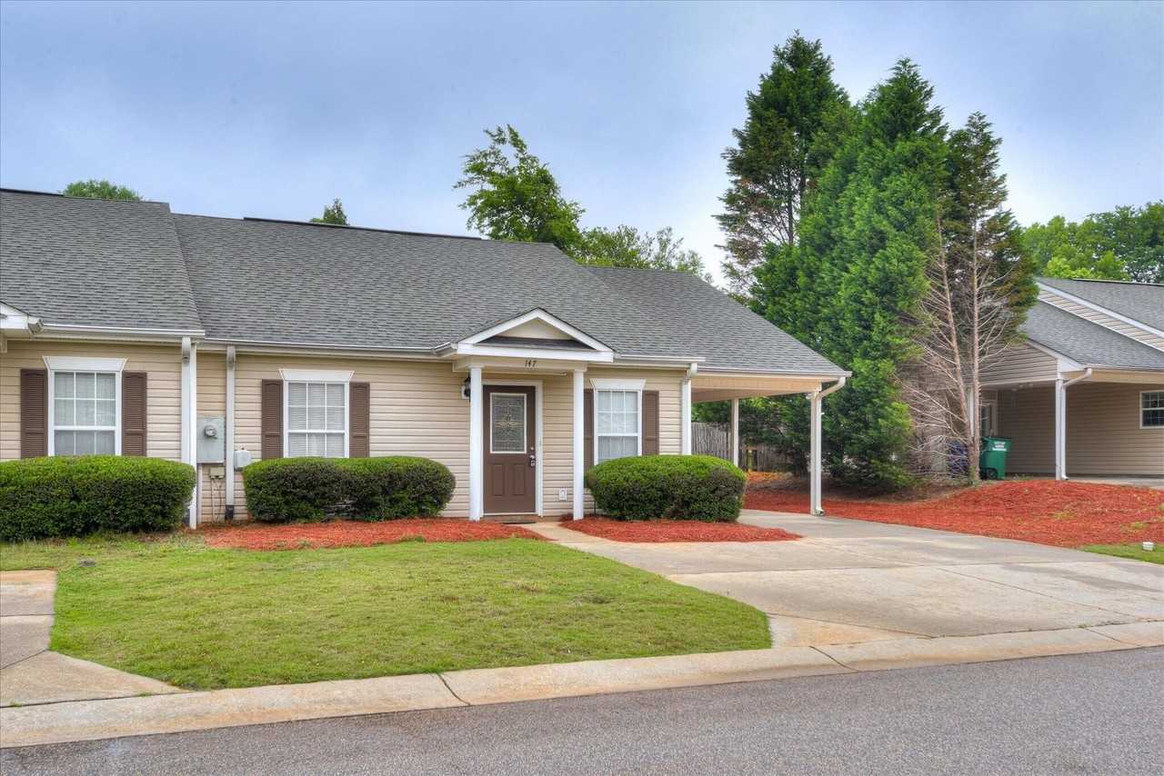 147 Portofino Ln Sw - Photo 2 of 26