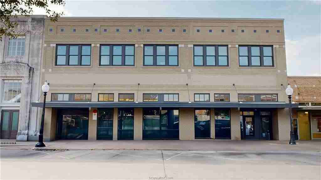 206 N Main St Unit 124 - Photo 2 of 17