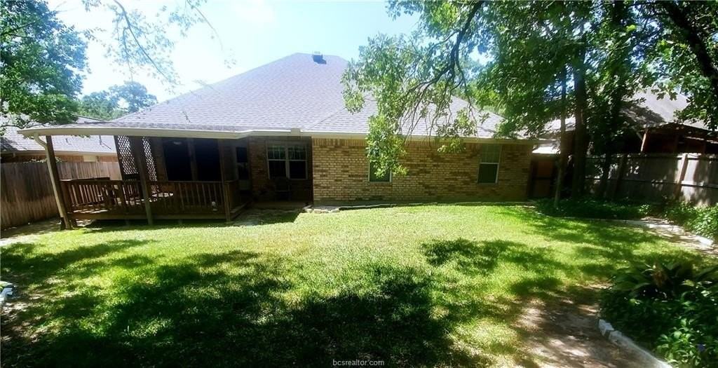 1802 White Stone Dr - Photo 2 of 3