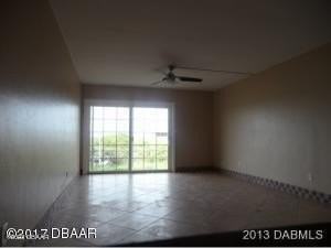 3600 S Peninsula Dr Apt 6 - Photo 7 of 11