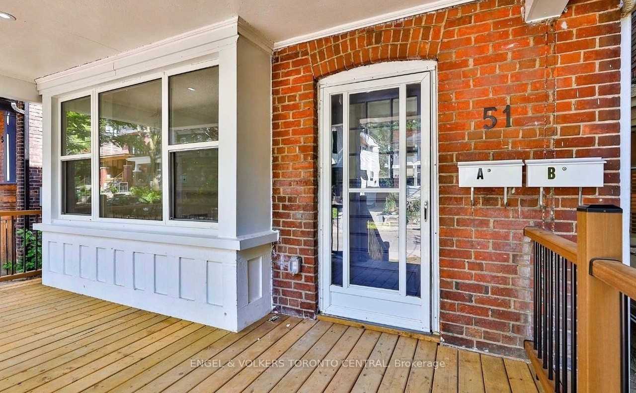 51B Fernwood Park Ave - Photo 2 of 20