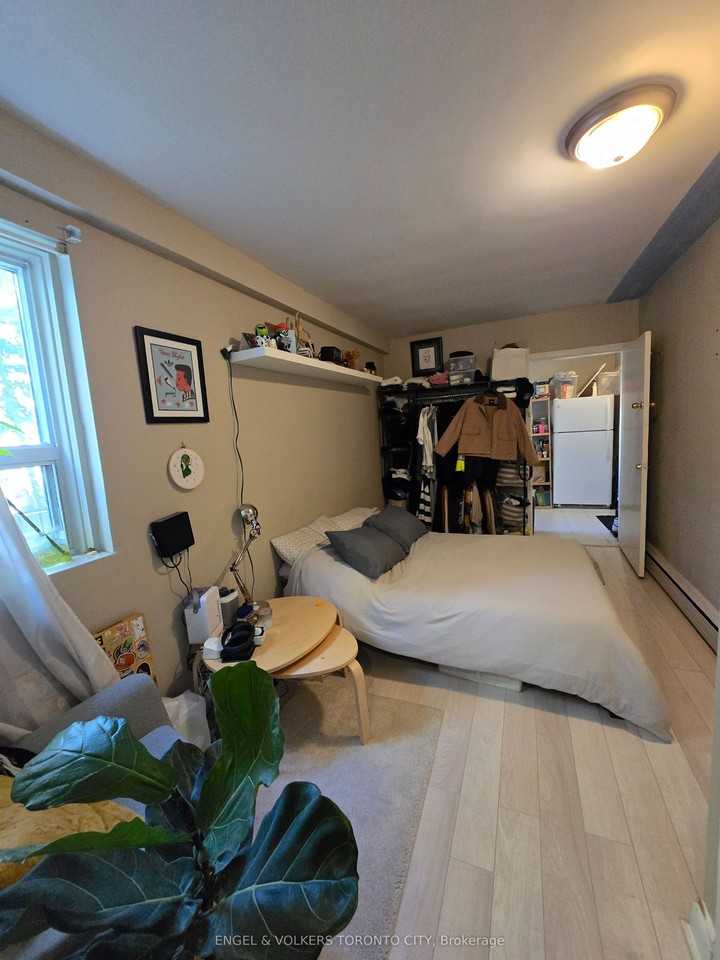 45 Leduc Dr - Photo 6 of 8